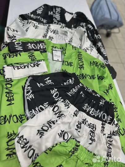 Костюм женский