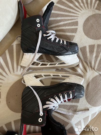 Хоккейные коньки bauer