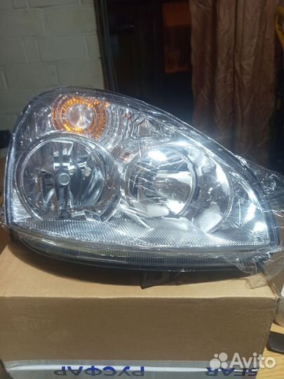 Фара передняя правая priora