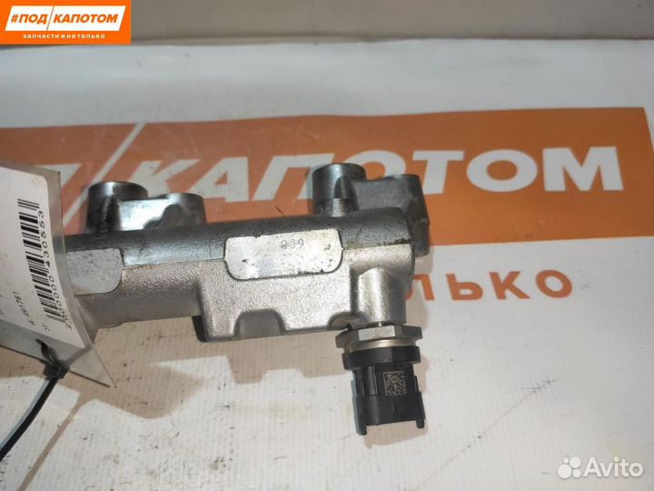 Топливная рампа Mazda CX-7 2008