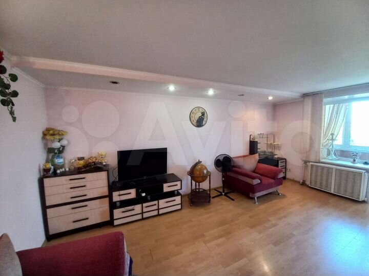 2-к. квартира, 42 м², 6/9 эт.