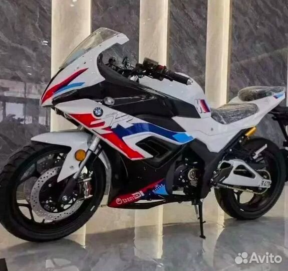 Электромотоцикл BMW RR