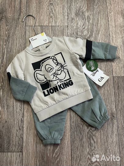 Костюм детский c&a с начесом 62р новый