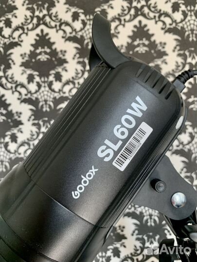 Светодиодный осветитель Godox SL 60W