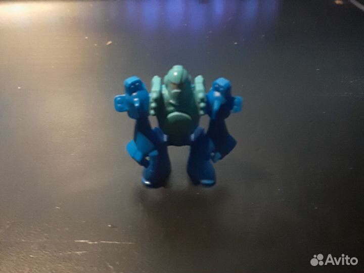 Игрушка Киндер Сюрприз, робот-спиннер