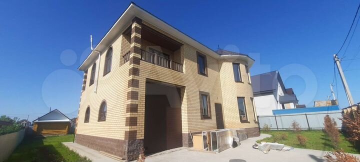 Дом 295 м² на участке 10 сот.