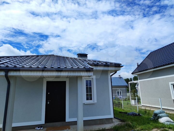 Дом 54 м² на участке 4 сот.