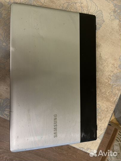 Ноутбук Samsung np300e5a