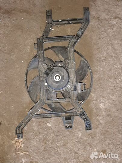 Вентилятор охлаждения Ниссан Альмера G15