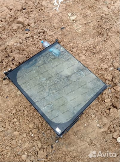 Стекло боковое правое Dynopac