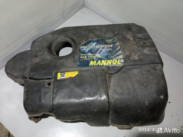 Крышка двигателя renault scenic 1