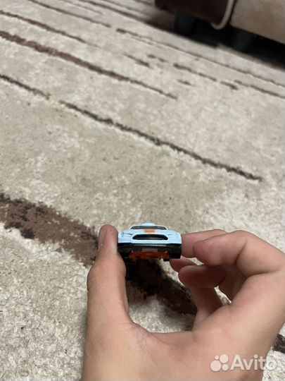 Машинка хот вилс форт мустанг