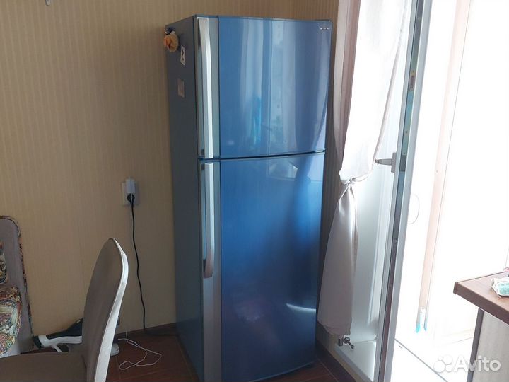 Холодильник ноу-фрост sharp