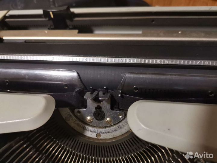 Пишущая машинка ивица м