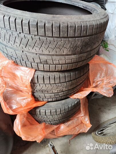 Triangle Trin PL02 235/40 R19 96W