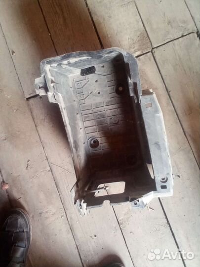 Renault laguna 3 корпус под аккумулятор