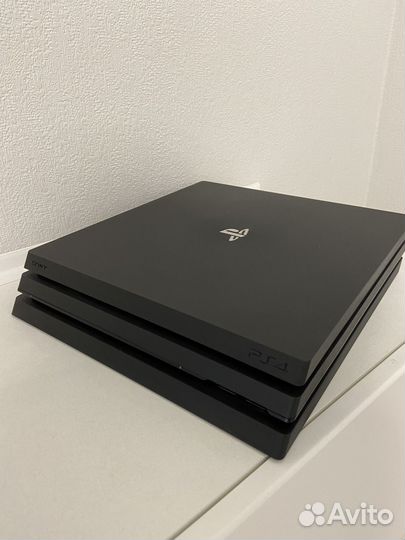 Sony PS4 PRO 1TB CUH-7208B