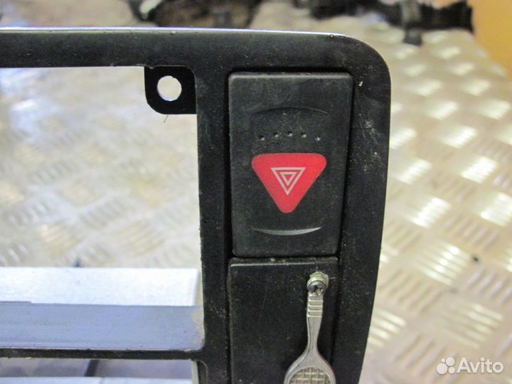 Кнопка обогрева стекла Фольксваген Пассат 5 Б5