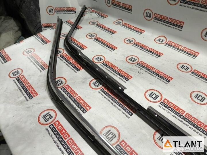 Ветровики комплект toyota crown