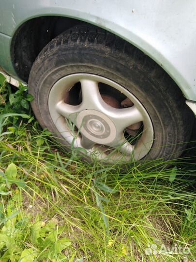 Автомобили на запчасти Ниссан Сани b14