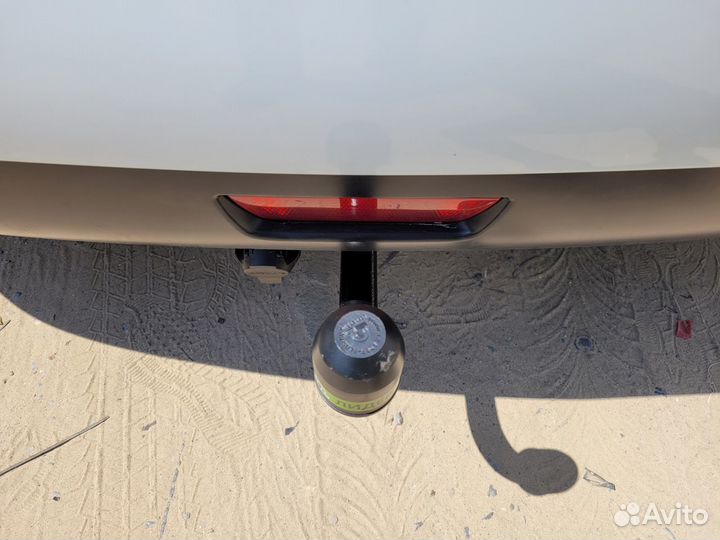 Фаркоп для Nissan Almera G11/G15