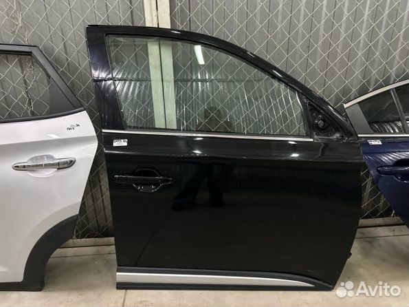 Дверь передняя правая mitsubishi outlander III