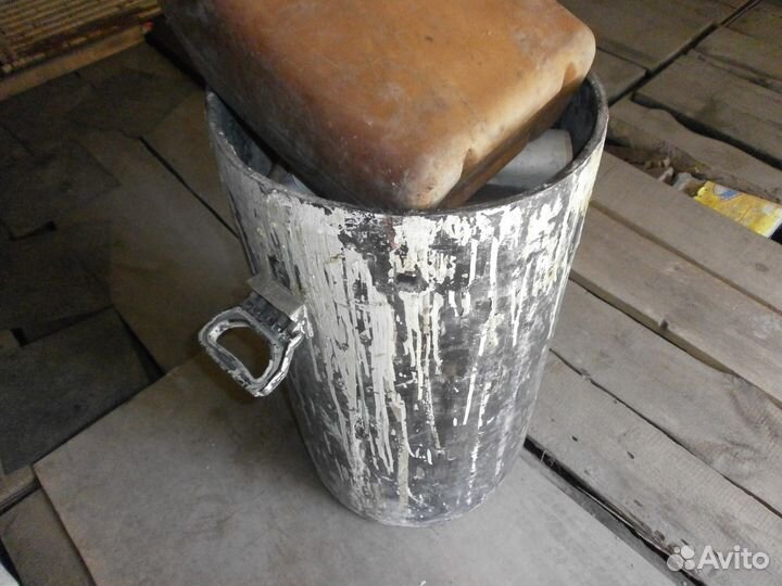 Емкость на 130 л. с ручками