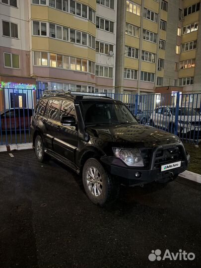 Mitsubishi Pajero 3.2 AT, 2007, 261 357 км