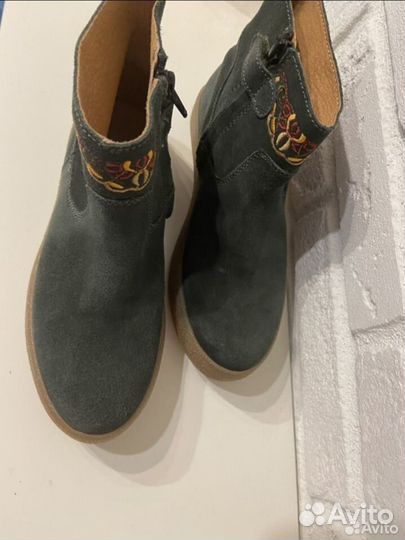 Ботинки для девочки