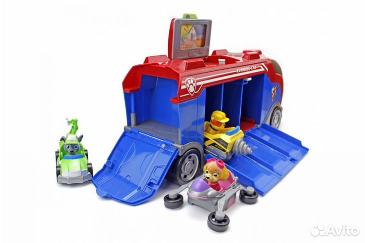 Щенки на автобусе