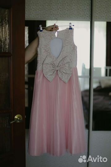 Платье для девочки новое