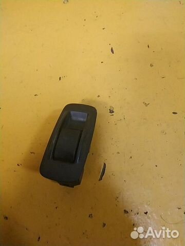 Кнопка электроподъемника Тойота toyota