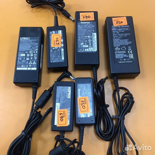 Блоки питания на ноутбуки в ассортименте