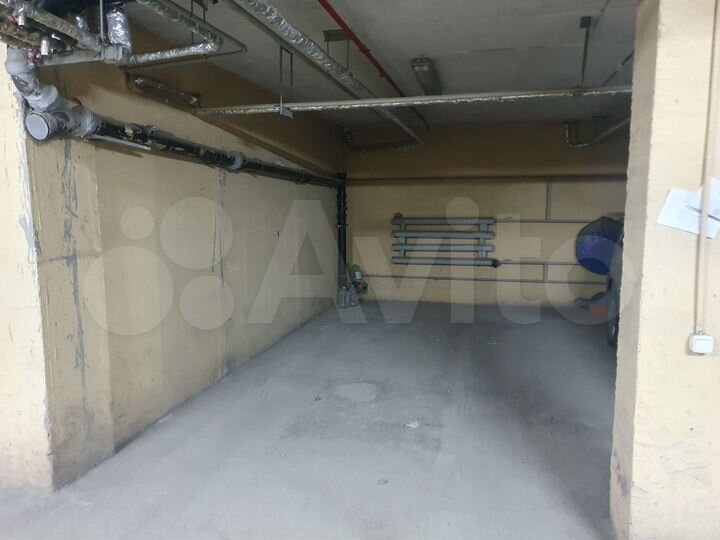 Машиноместо, 20 м²