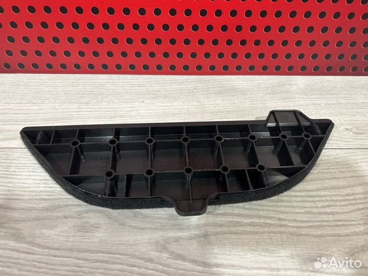 Обшивка багажника Lexus Nx 300H Z10 2020