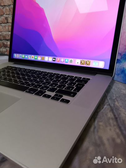 Apple MacBook Pro 15 Core i7/16озу/SSD Как Новый