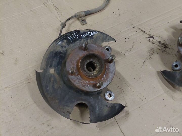 Кулак поворотный правый левый Ниссан Альмера н15