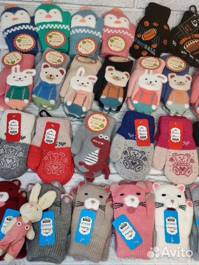 Перчатки и варежки детские и подростковые новые