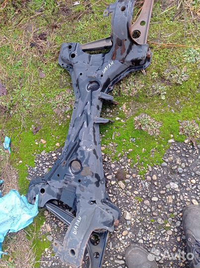 Подрамник Фольксваген Шаран 1