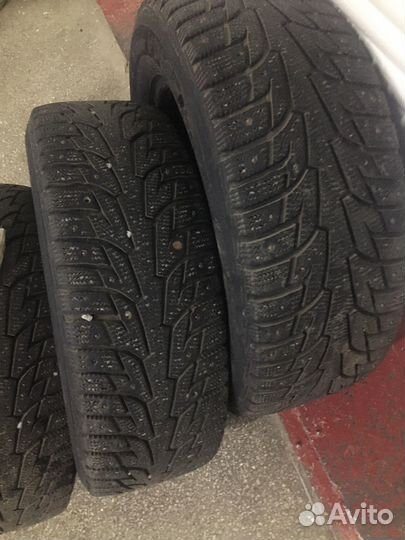 Hankook Winter I'Pike 215/60 R16