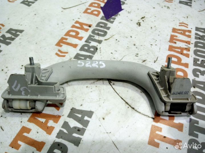 Фольксваген Ручка потолочная задняя правая Прав