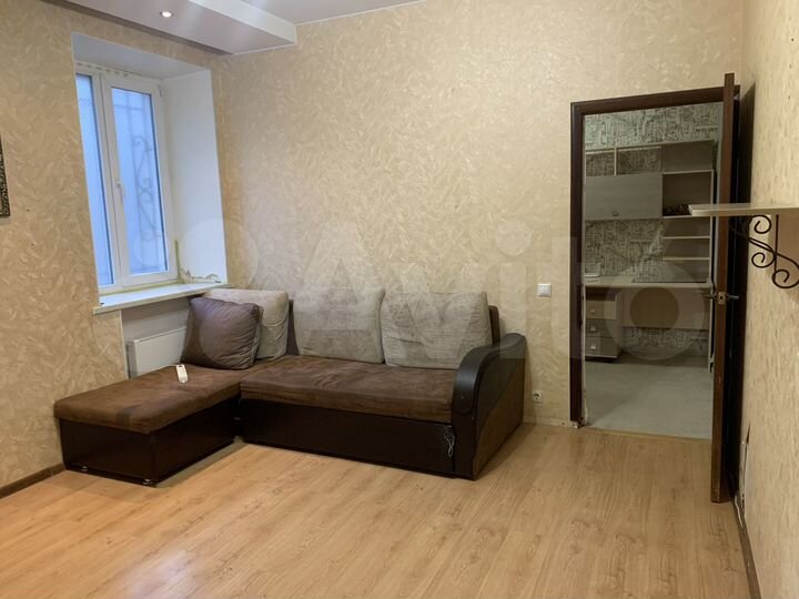 2-к. квартира, 43 м², 1/2 эт.