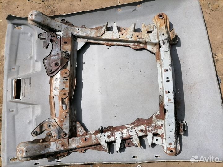 Балка подмоторная для Renault R19 1992-2002