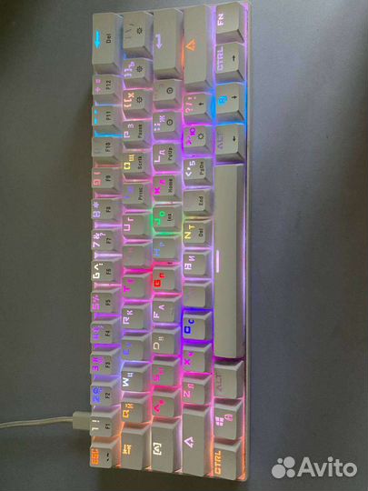 Игровая клавиатура белая
