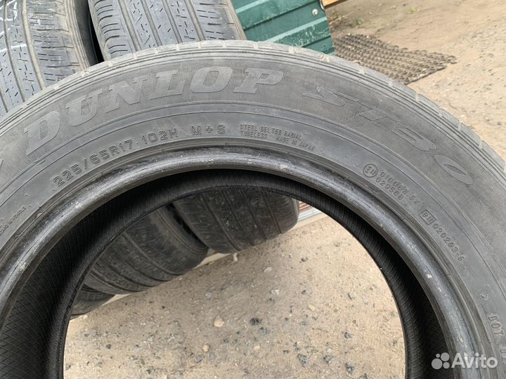 Dunlop Grandtrek ST30 225/65 R17 102H