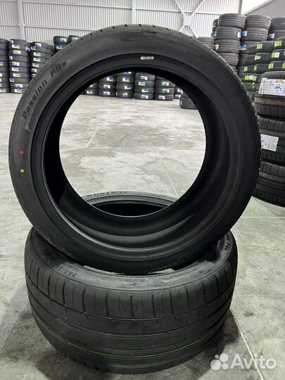 Kustone Passion P9S 275/40 R22 и 315/35 R22 107W