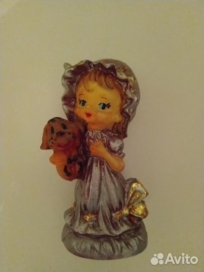 Статуэтка Девочка с собачкой