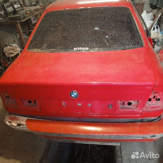 Крышка багажника bmw 5 e34