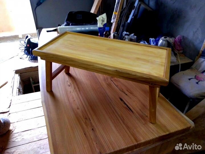 Столик для ноутбука в кровать