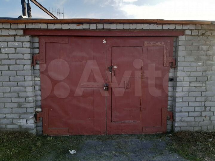 Гараж, > 30 м²